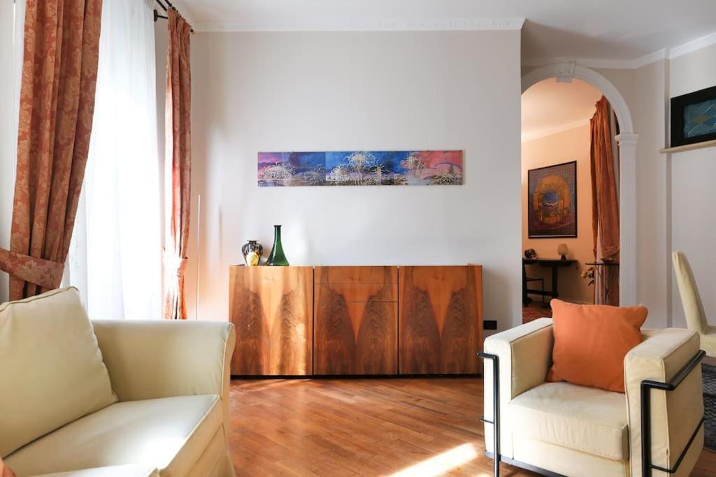Appartement Large And Elegant In Missori Duomo *